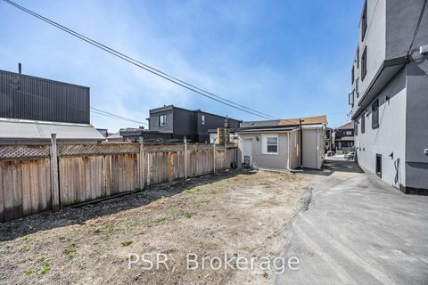 Photo 12 at 285 Robina Avenue, Oakwood Village, Toronto