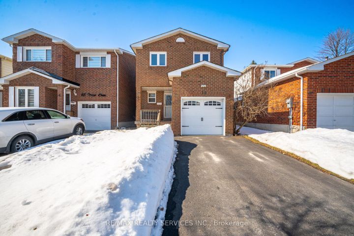Photo 3 at 16 Ferri Crescent, Heart Lake West, Brampton