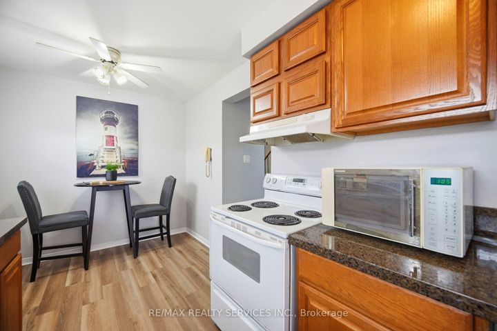 Photo 16 at 16 Ferri Crescent, Heart Lake West, Brampton