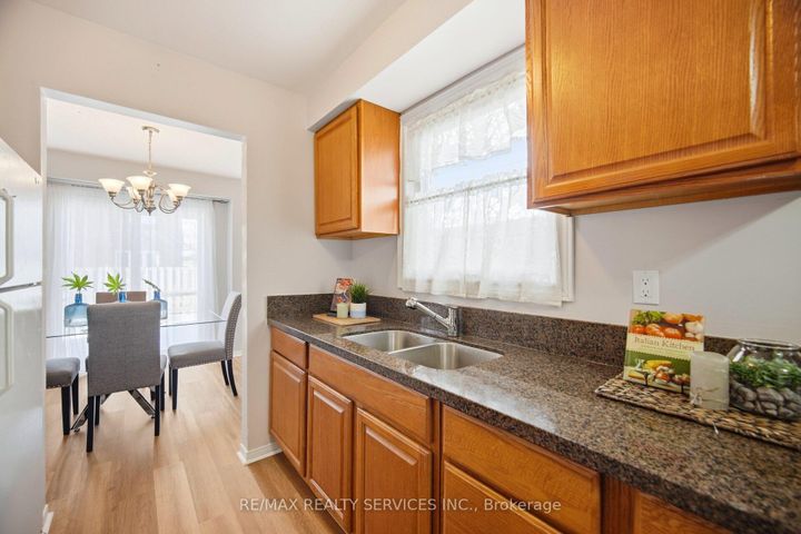 Photo 17 at 16 Ferri Crescent, Heart Lake West, Brampton
