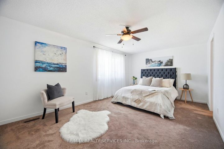 Photo 25 at 16 Ferri Crescent, Heart Lake West, Brampton