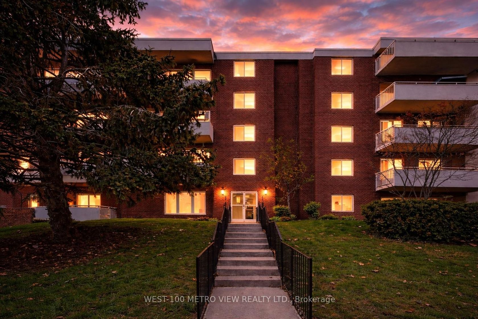 401 - 1275 Silver Spear Road, Applewood, Mississauga 