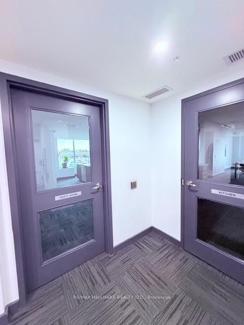 Photo 9 at 302 - 3237 Bayview Avenue W, Steeles, Toronto