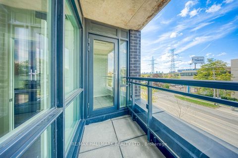 Photo 12 at 302 - 3237 Bayview Avenue W, Steeles, Toronto