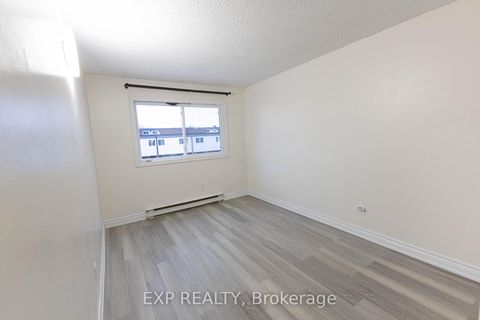 Photo 8 at 120 - 248 Milestone Crescent, Aurora Village, Aurora