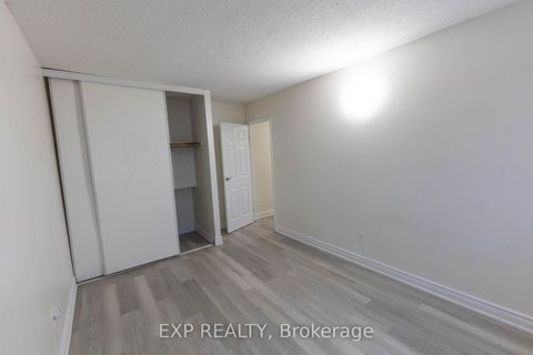 Photo 9 at 120 - 248 Milestone Crescent, Aurora Village, Aurora