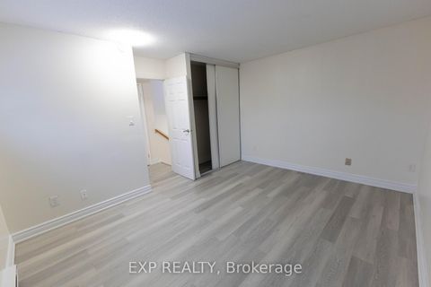 Photo 10 at 120 - 248 Milestone Crescent, Aurora Village, Aurora