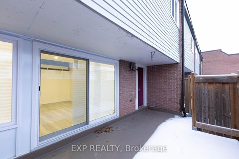 Photo 15 at 120 - 248 Milestone Crescent, Aurora Village, Aurora