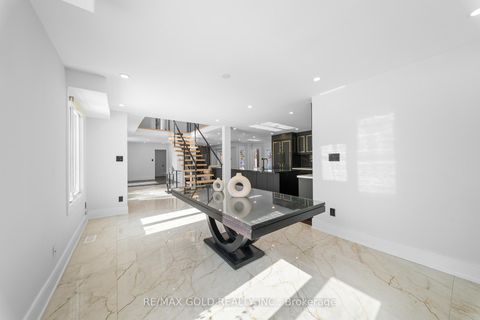 Photo 14 at 72 Goodfellow Crescent, Nobleton, King