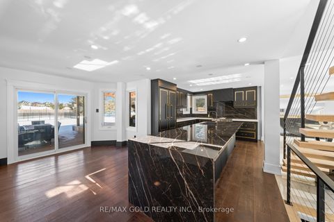 Photo 19 at 72 Goodfellow Crescent, Nobleton, King