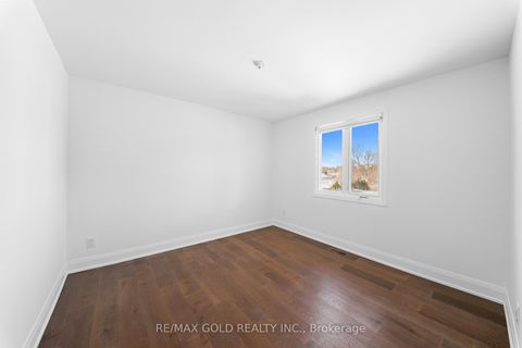 Photo 35 at 72 Goodfellow Crescent, Nobleton, King