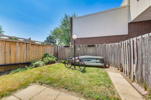 Photo 2 at 88 - 1100 Oxford Street, Lakeview, Oshawa