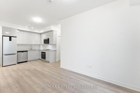 Photo 14 at 1101 - 474 Caldari Road, Concord, Vaughan