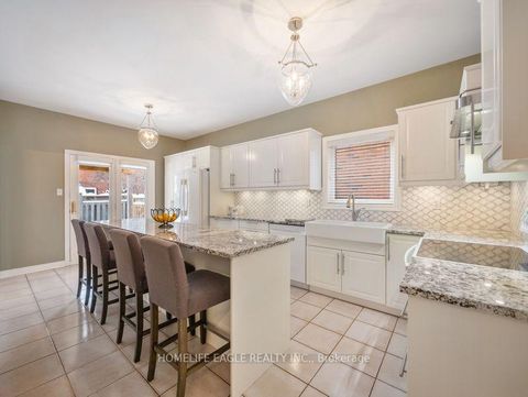 Photo 4 at 124 Rushbrook Drive, Summerhill Estates, Newmarket