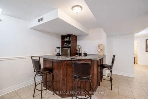 Photo 14 at 124 Rushbrook Drive, Summerhill Estates, Newmarket