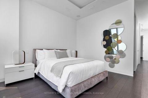 Photo 11 at 4602/03 - 183 Wellington Street W, Waterfront Communities C1, Toronto