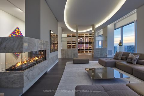 Photo 17 at 4602/03 - 183 Wellington Street W, Waterfront Communities C1, Toronto