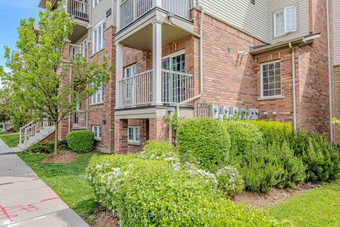 Photo 3 at 5 - 149 Isaac Devins Boulevard, Pelmo Park W5, Toronto