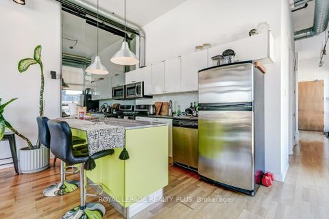 Photo 4 at 701 - 43 Hanna Avenue, Niagara, Toronto