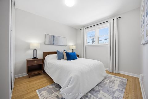 Photo 17 at 66 Melchior Drive, West Hill, Toronto