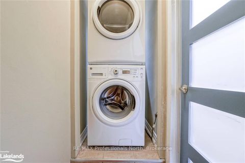 Photo 11 at 214 Gerrard Street E, South St. James Town, Toronto