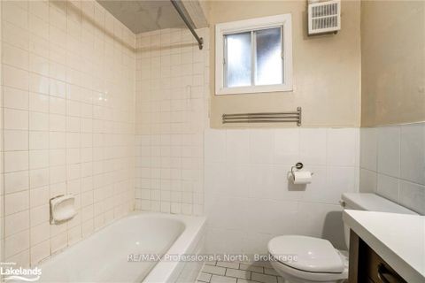 Photo 19 at 214 Gerrard Street E, South St. James Town, Toronto