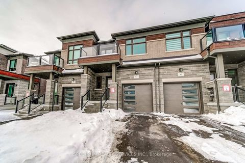Photo 2 at 87 Adario Crescent, Vellore Village, Vaughan