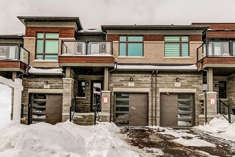 Photo 3 at 87 Adario Crescent, Vellore Village, Vaughan
