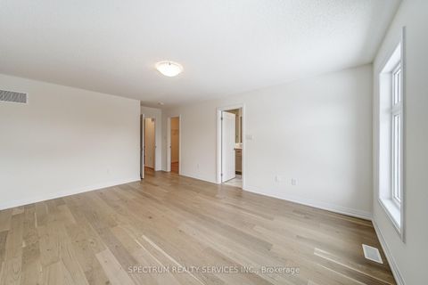 Photo 22 at 87 Adario Crescent, Vellore Village, Vaughan