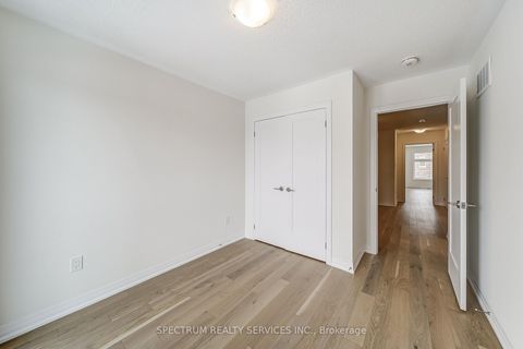 Photo 28 at 87 Adario Crescent, Vellore Village, Vaughan