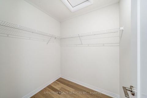 Photo 33 at 87 Adario Crescent, Vellore Village, Vaughan