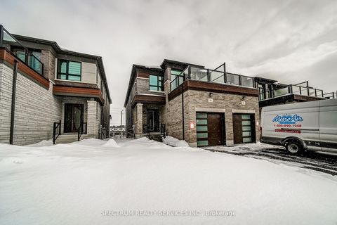 Photo 2 at 84 Adario Crescent, Vellore Village, Vaughan