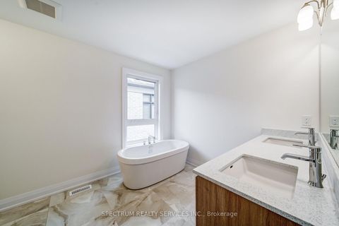 Photo 30 at 84 Adario Crescent, Vellore Village, Vaughan