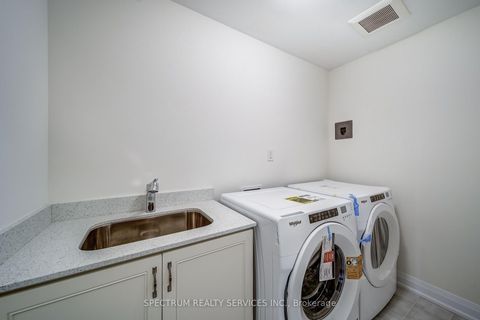 Photo 34 at 84 Adario Crescent, Vellore Village, Vaughan