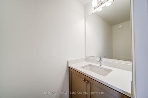 Photo 11 at 132 Adario Crescent, Vellore Village, Vaughan