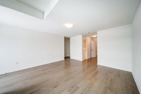 Photo 20 at 132 Adario Crescent, Vellore Village, Vaughan