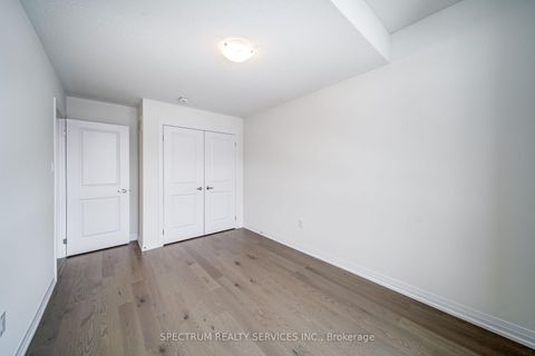 Photo 31 at 132 Adario Crescent, Vellore Village, Vaughan