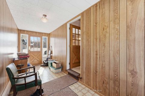 Photo 2 at 29 Patricia Drive, King City, King