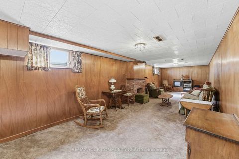 Photo 18 at 29 Patricia Drive, King City, King