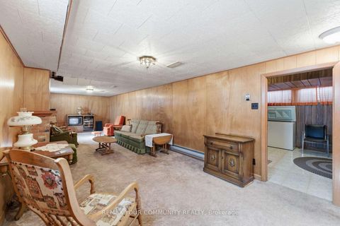 Photo 19 at 29 Patricia Drive, King City, King