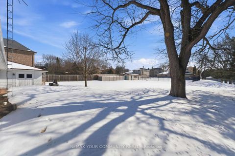 Photo 28 at 29 Patricia Drive, King City, King