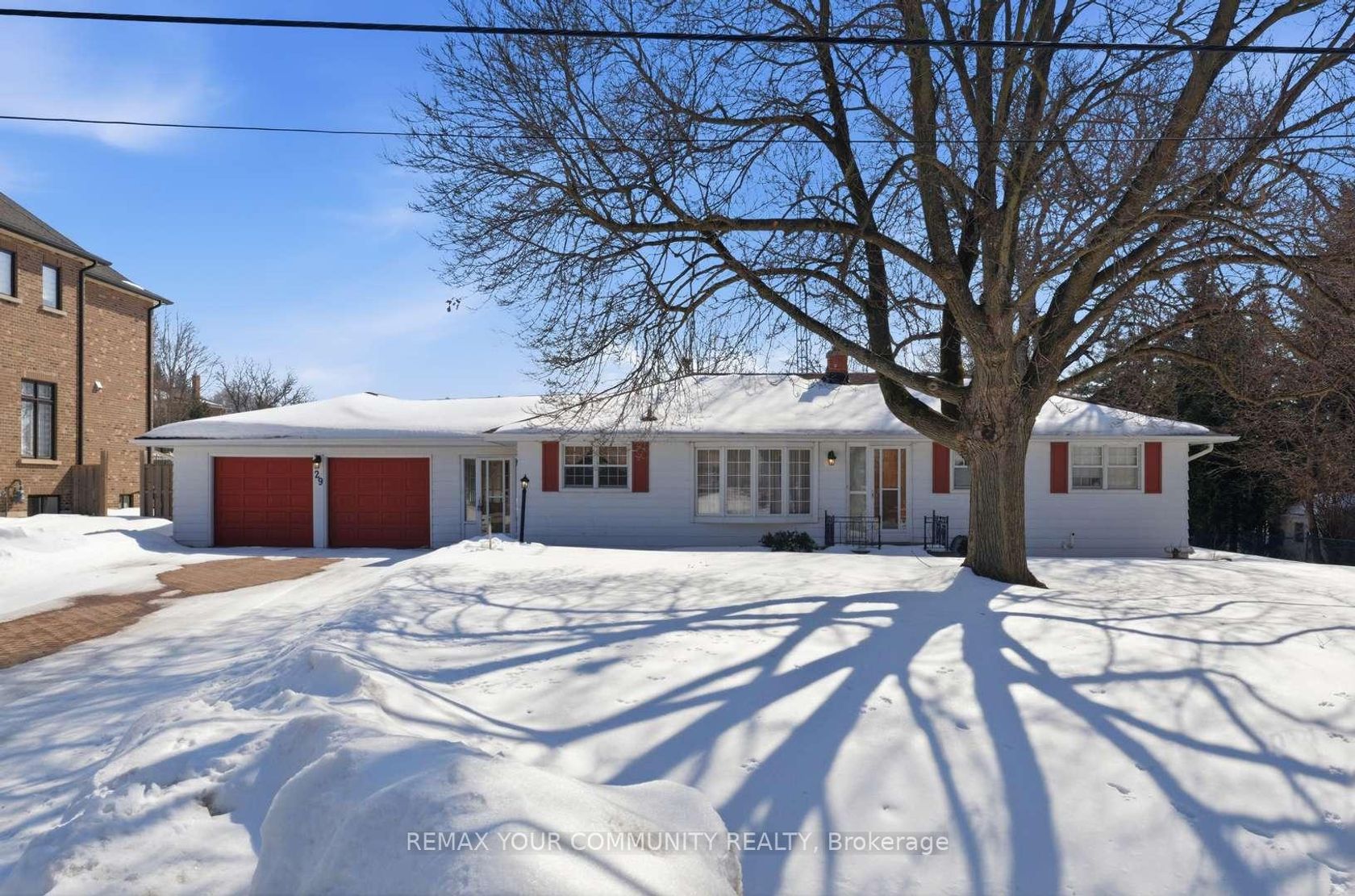 29 Patricia Drive, King City, King photo number 2