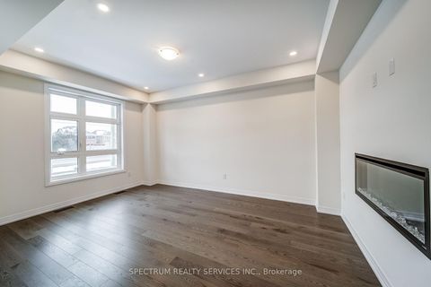 Photo 12 at 136 Adario Crescent, Vellore Village, Vaughan