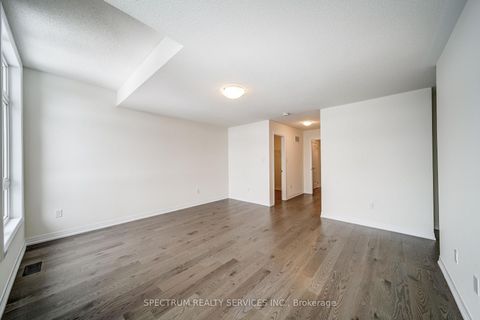 Photo 20 at 136 Adario Crescent, Vellore Village, Vaughan