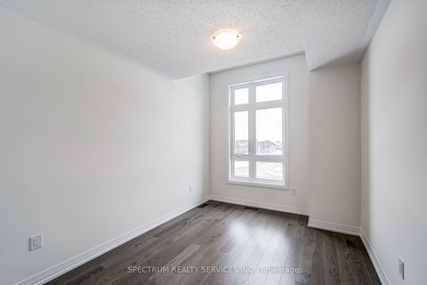 Photo 27 at 136 Adario Crescent, Vellore Village, Vaughan