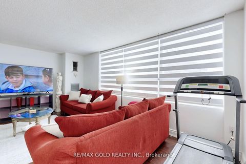 Photo 10 at 711 - 40 Panorama Court, Jamestown, Toronto