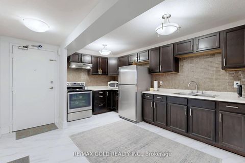 Photo 17 at 711 - 40 Panorama Court, Jamestown, Toronto