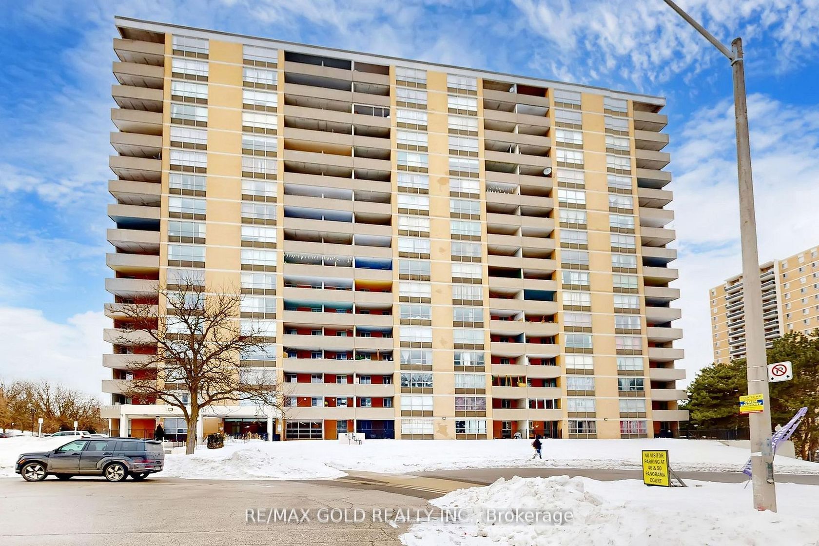 711 - 40 Panorama Court, Jamestown, Toronto photo 6