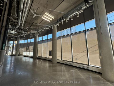 Photo 6 at 4 - 2 Eastern Avenue, Moss Park, Toronto