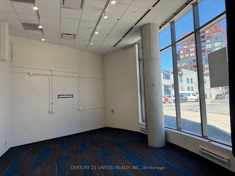 Photo 7 at 4 - 2 Eastern Avenue, Moss Park, Toronto